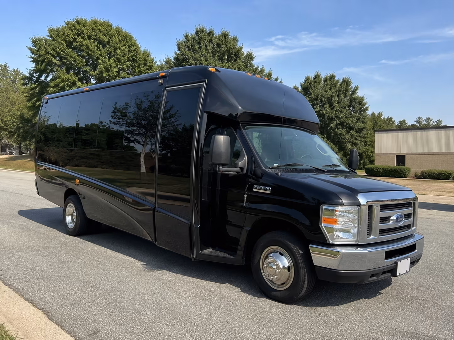 bus rentals for band and performer transportation in delaware