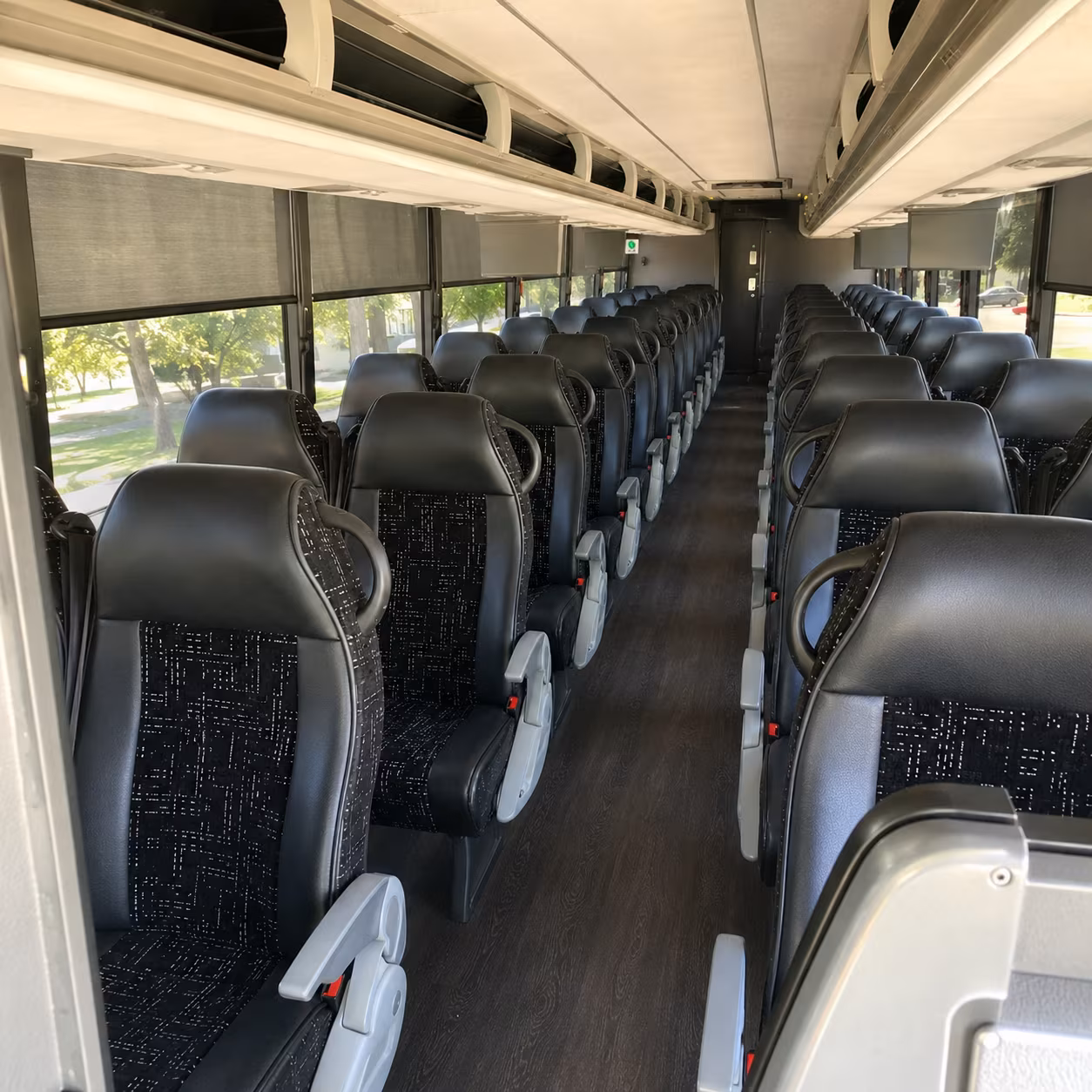 charter bus transfers between dover and philadelphia international airport phl