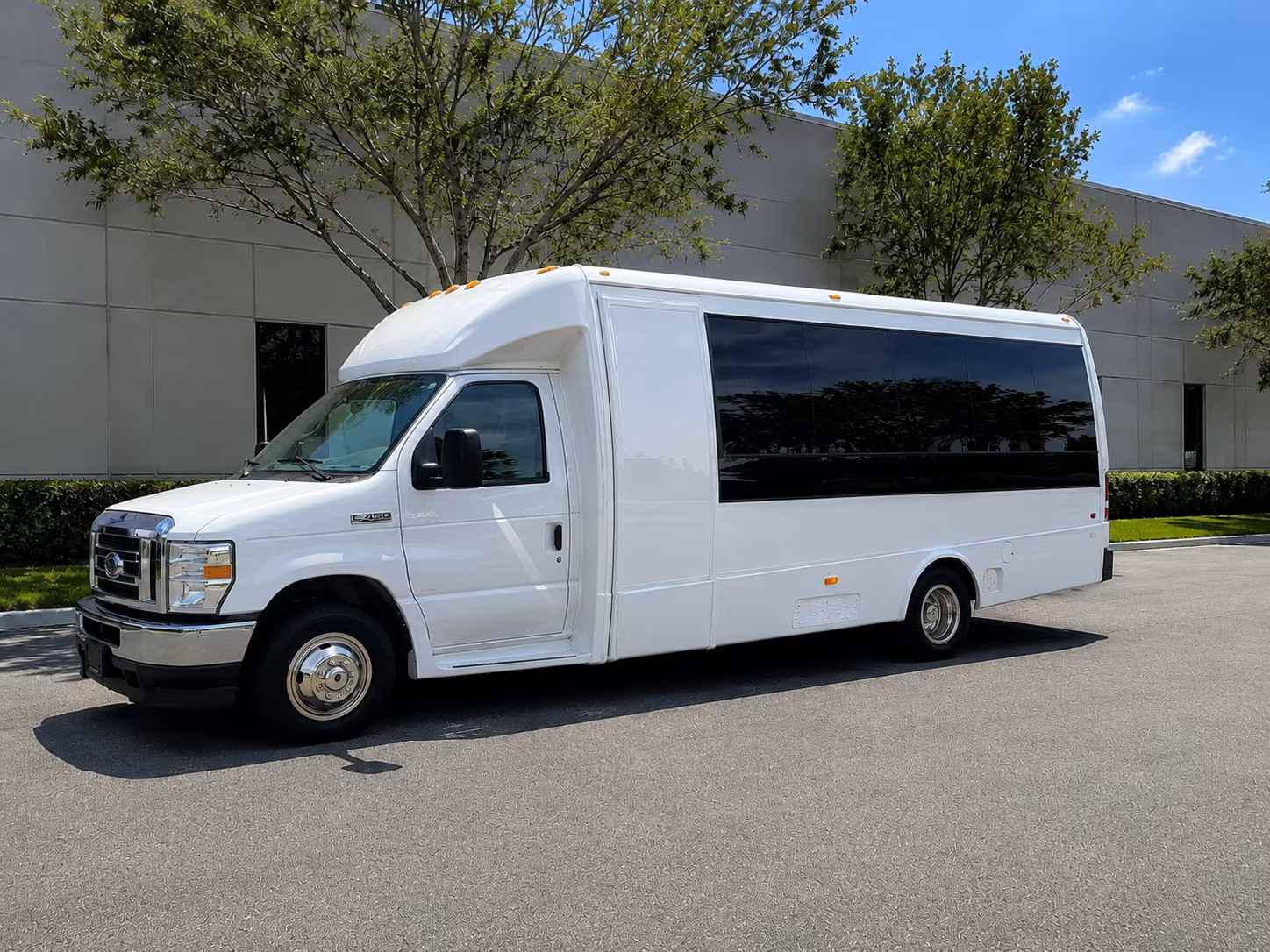 corporate airport transfer buses between dover and regional airports