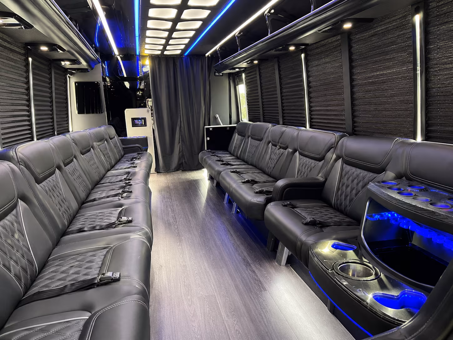 party buses and fan buses to delaware state hornets games in dover